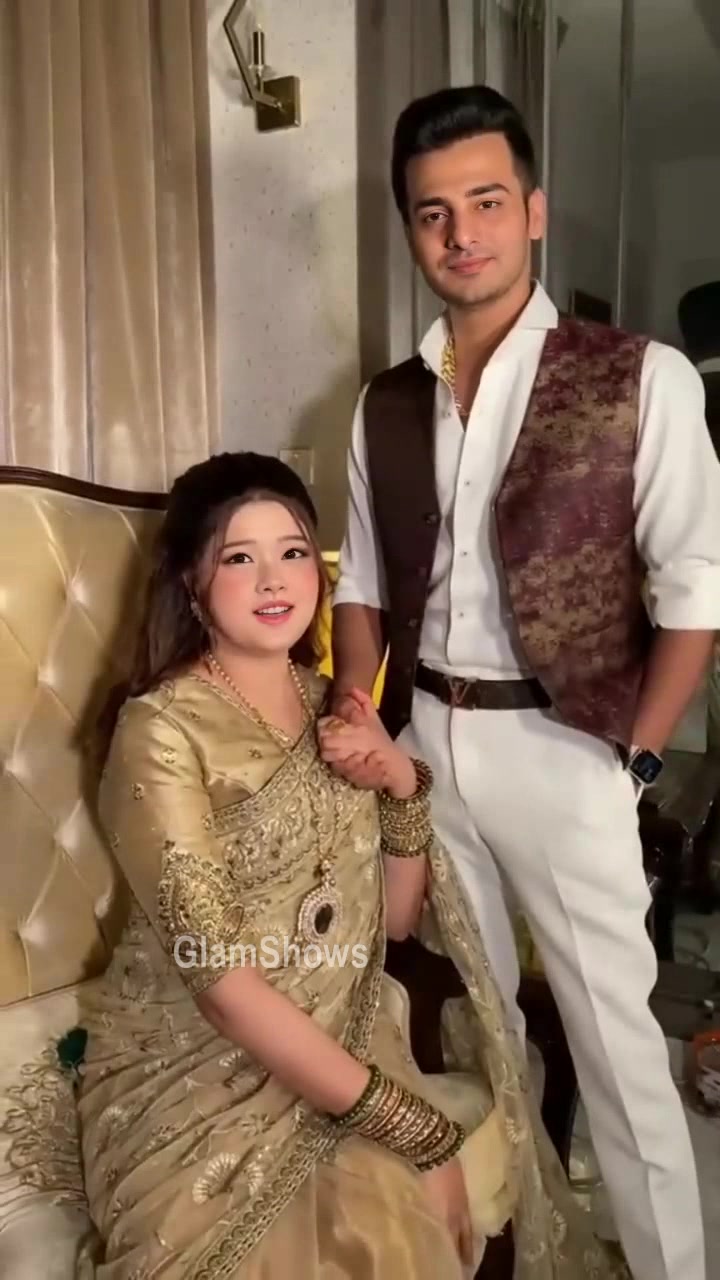 Beautiful Couples and Beauty Smiles  - GlamShows